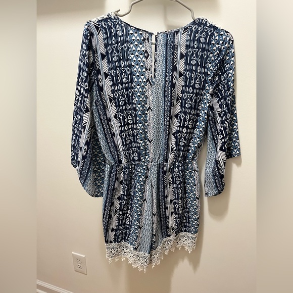 Deep V-Cut Romper - Picture 2 of 2